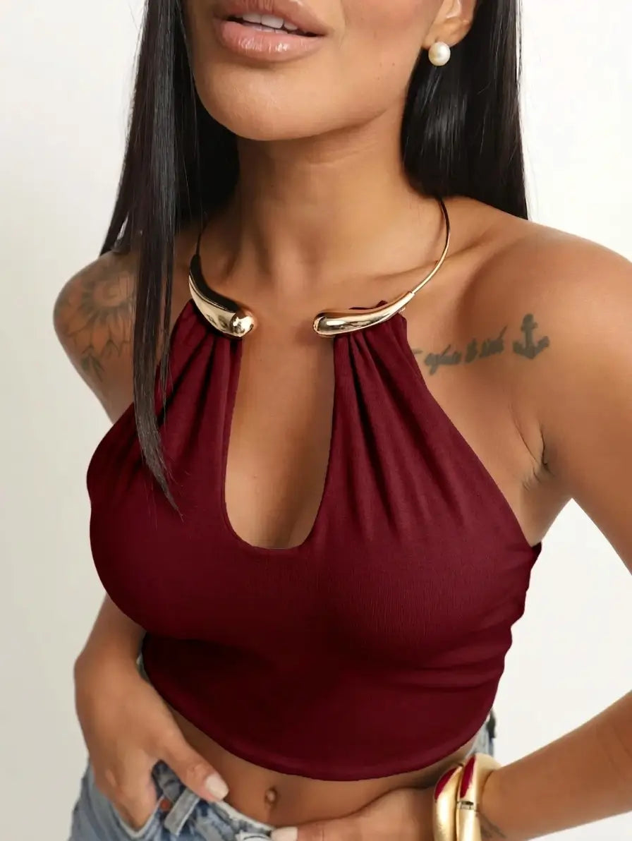 Top Cartier con Gargantilla de Lujo: Exclusividad, Brillo y Estilo Sin Igual